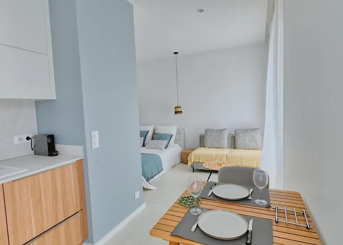 Escape - Lac, Centre